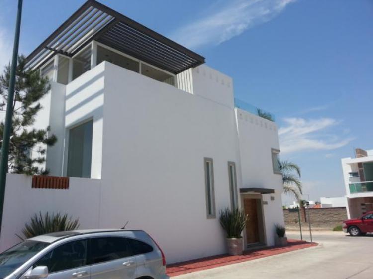 Foto Casa en Venta en Trento, Irapuato, Guanajuato - $ 3.950.000 - CAV108961 - BienesOnLine