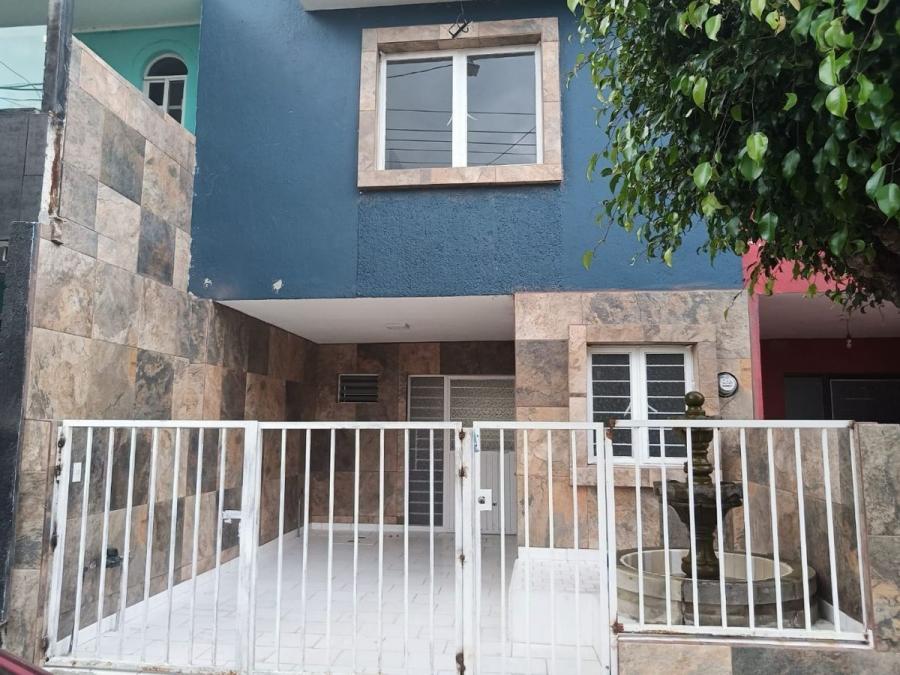 Foto Casa en Venta en Loma Dorada Secc A, Tonal, Jalisco - $ 1.550.000 - CAV273913 - BienesOnLine