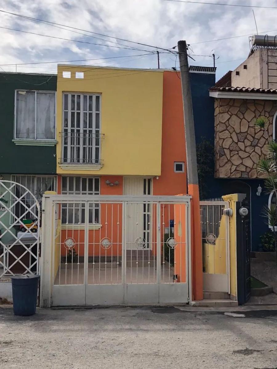 Foto Casa en Venta en PARQUES DE ZAPOPAN, Zapopan, Jalisco - $ 1.490.000 - CAV320467 - BienesOnLine