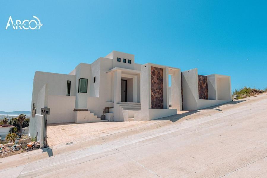 Foto Casa en Venta en Ensenada, Baja California - U$D 380.000 - CAV342730 - BienesOnLine