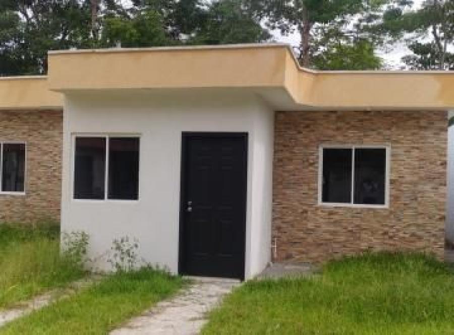 Foto Casa en Venta en Bugambilias, Lagos de Moreno, Jalisco - $ 1.260.000 - CAV346697 - BienesOnLine