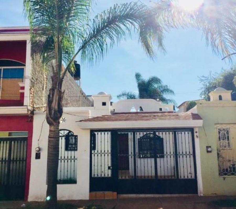 Foto Casa en Venta en CENTRO, Tlacolula de Matamoros, Oaxaca - $ 907.000 - CAV318601 - BienesOnLine