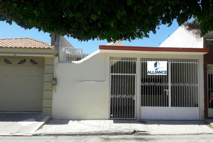 Foto Casa en Venta en Colonia Jacarandas, Mazatln, Sinaloa - $ 950.000 - CAV206269 - BienesOnLine