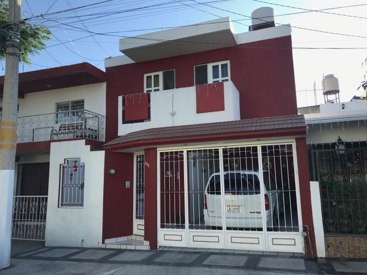 Foto Casa en Venta en Santa Elena Alcalde, Guadalajara, Jalisco - $ 2.250.000 - CAV219643 - BienesOnLine