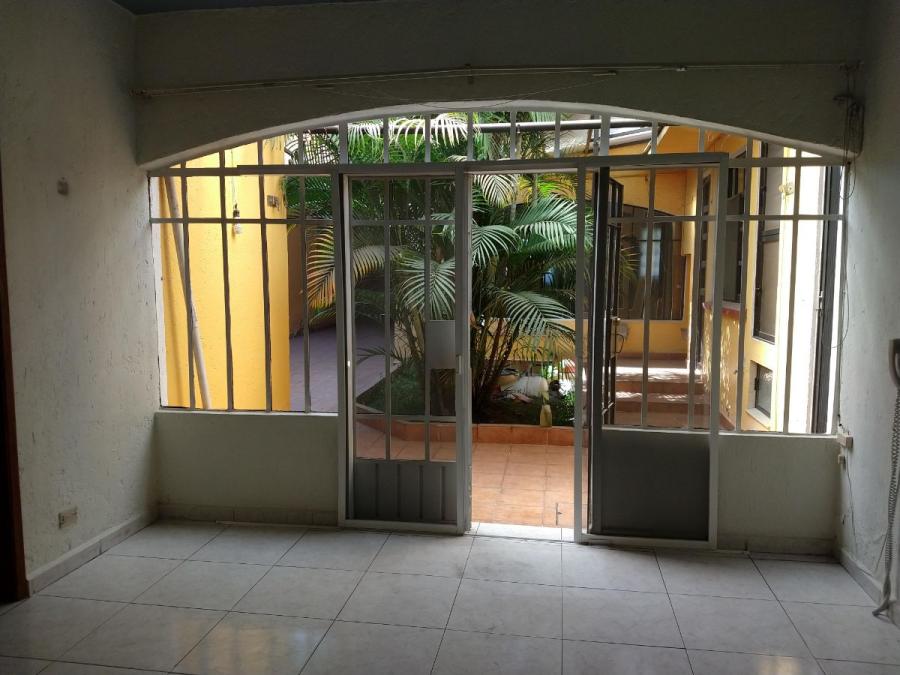 Foto Casa en Venta en COLONIA TRES ESTRELLAS, Gustavo A. Madero, Distrito Federal - $ 3.000.000 - CAV267901 - BienesOnLine