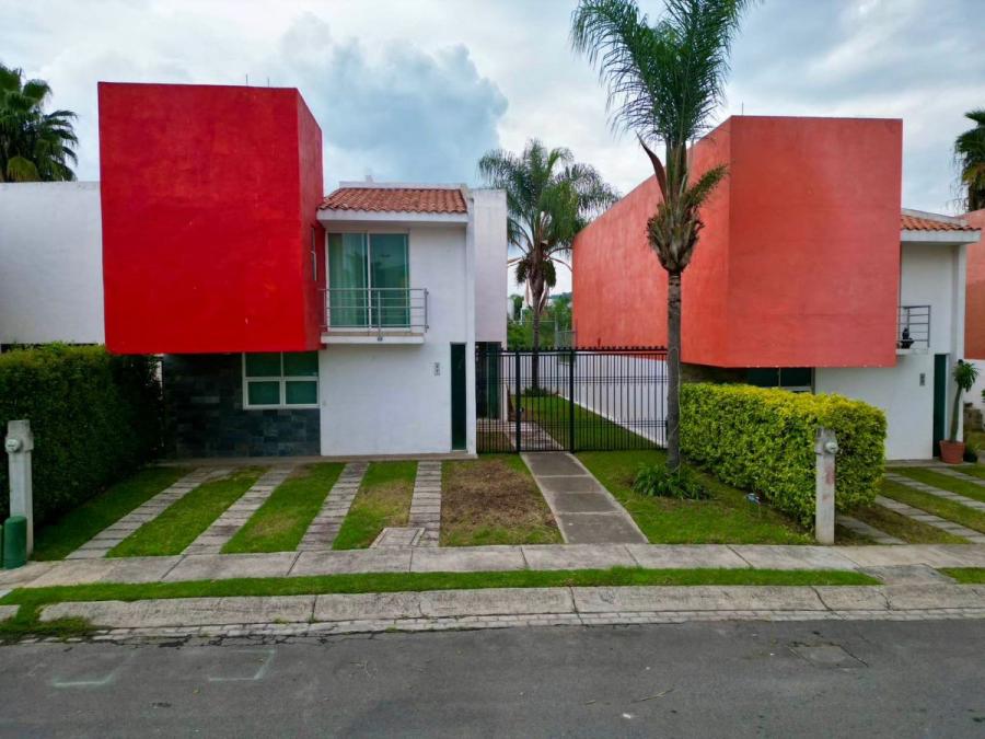 Foto Casa en Venta en Santa Cruz de las Flores, Tlajomulco de Ziga, Jalisco - $ 2.650.000 - CAV351641 - BienesOnLine