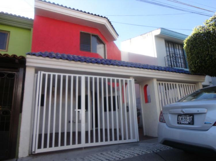 Foto Casa en Venta en Chapalita Las Fuentes, Zapopan, Jalisco - $ 2.390.000 - CAV162458 - BienesOnLine