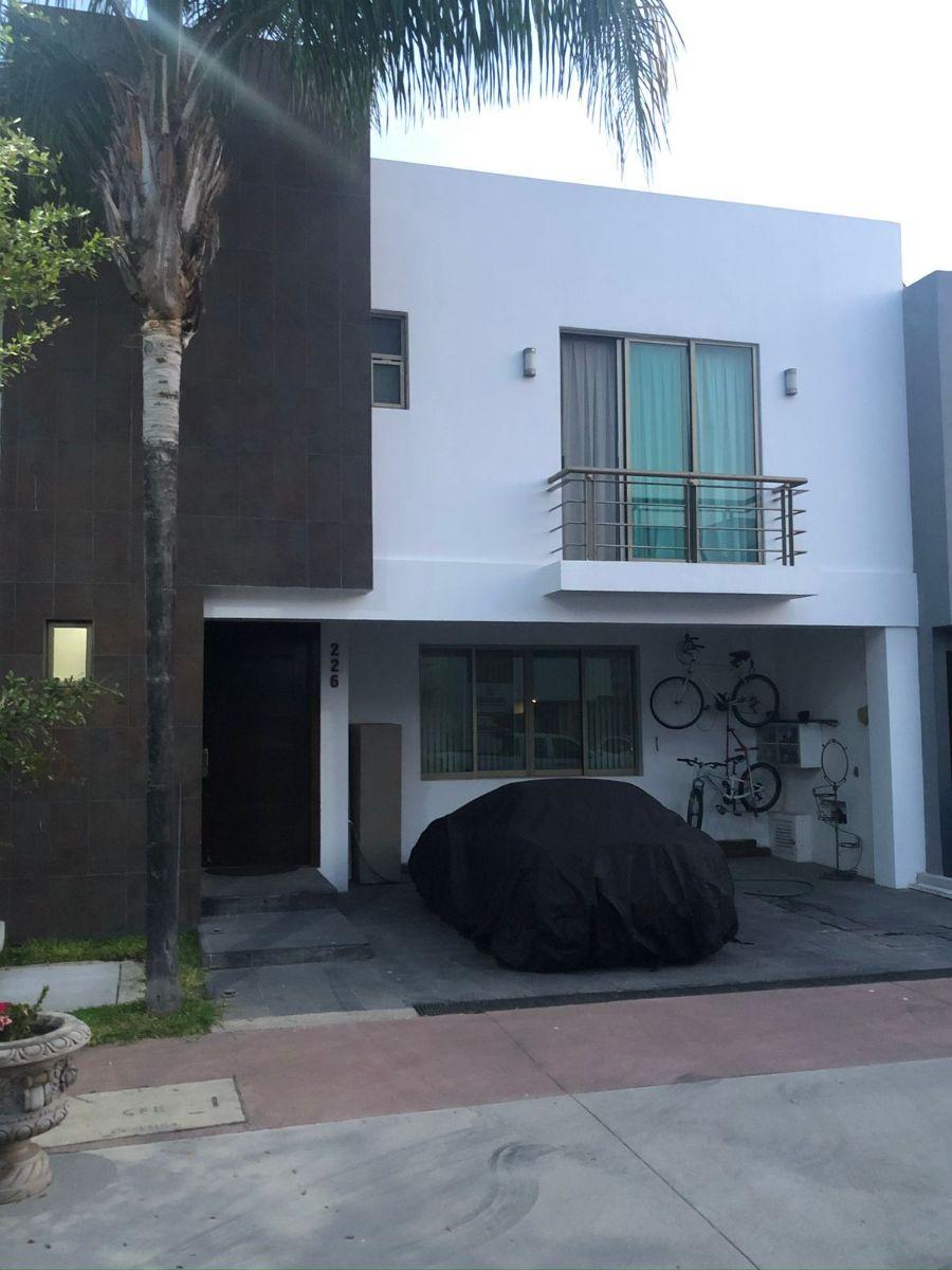 Foto Casa en Venta en SOLARES RESIDENCIAL, Zapopan, Jalisco - $ 7.500.000 - CAV351609 - BienesOnLine