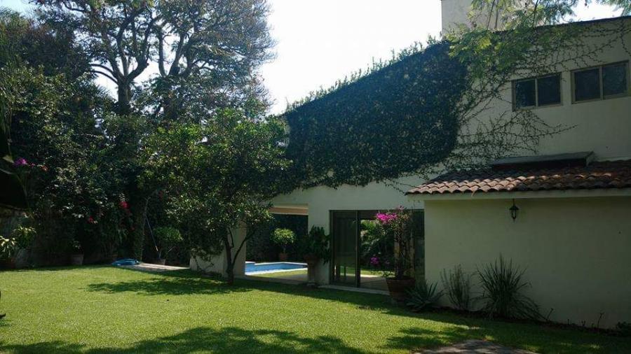 Foto Casa en Venta en acapatzingo, Cuernavaca, Morelos - $ 6.200.000 - CAV261293 - BienesOnLine