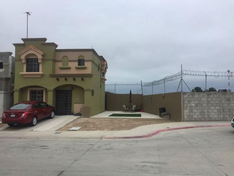 Foto Casa en Venta en El Cedro, Tijuana, Baja California - $ 1.750.000 - CAV230999 - BienesOnLine