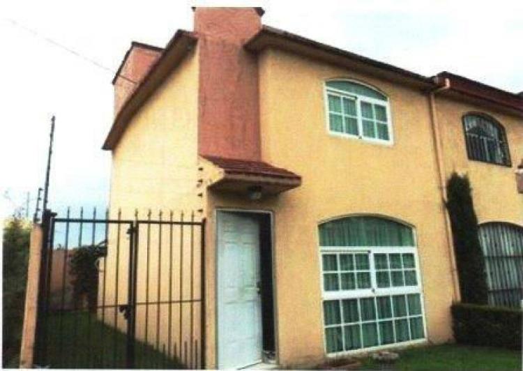 Foto Casa en Venta en Paseos del Valle, Metepec, Mexico - $ 980.000 - CAV111244 - BienesOnLine