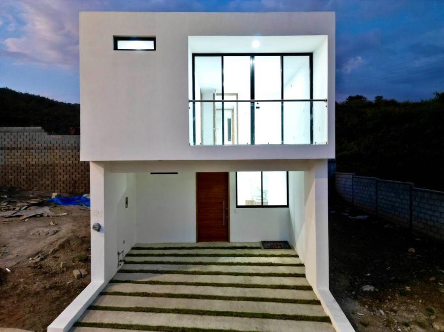 Foto Casa en Venta en Zimalta Residencial, Tlajomulco de Ziga, Jalisco - $ 3.200.000 - CAV351660 - BienesOnLine