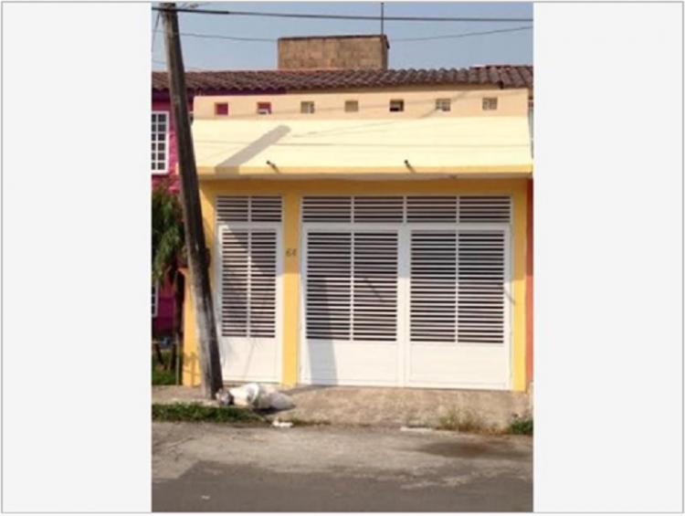 Foto Casa en Venta en GEO VILLAS DEL PUERTO, Veracruz, Veracruz - $ 650.000 - CAV161548 - BienesOnLine