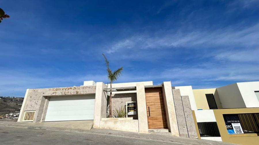 Foto Casa en Venta en Comercial Chapultepec, Ensenada, Baja California - $ 10.490.000 - CAV342129 - BienesOnLine