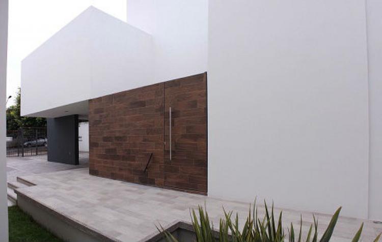 Home in Metric Way
