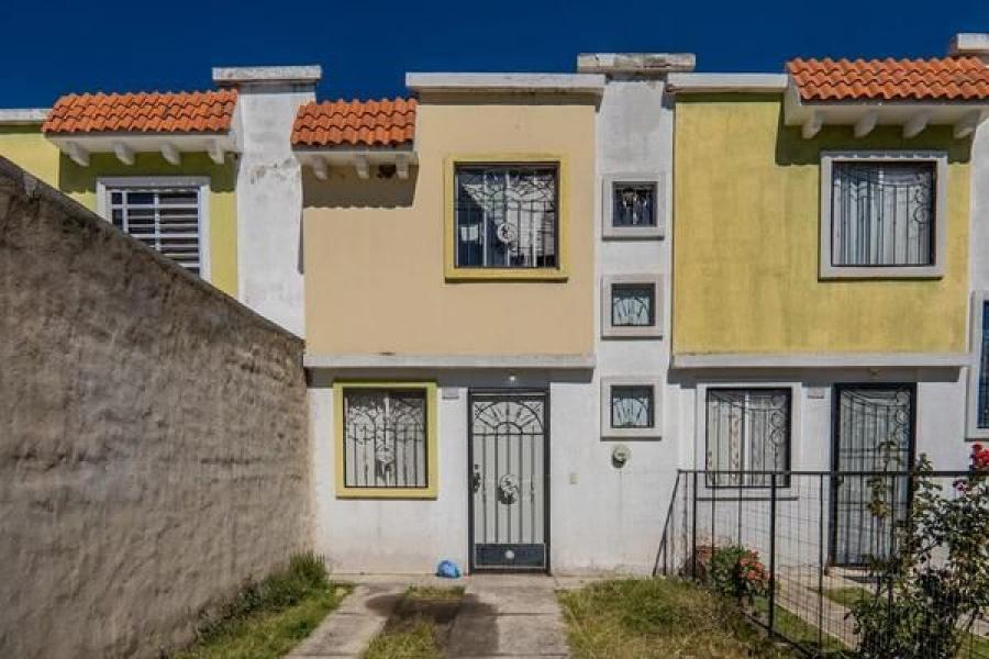 Foto Casa en Venta en LOS CANTAROS, Tlajomulco de Zúñiga, Jalisco - $ 950.000 - CAV360445 - BienesOnLine