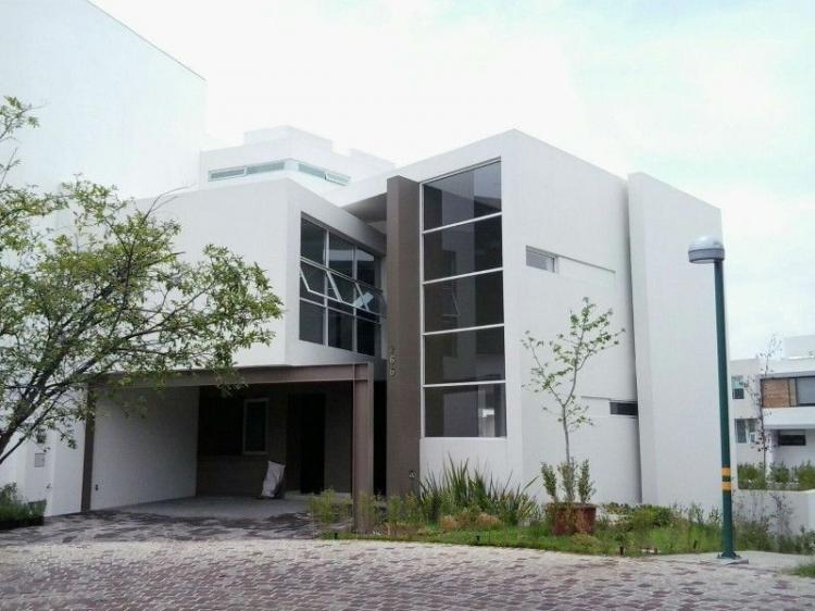 Foto Casa en Venta en Los Castaos, Zapopan, Jalisco - $ 6.100.000 - CAV175304 - BienesOnLine