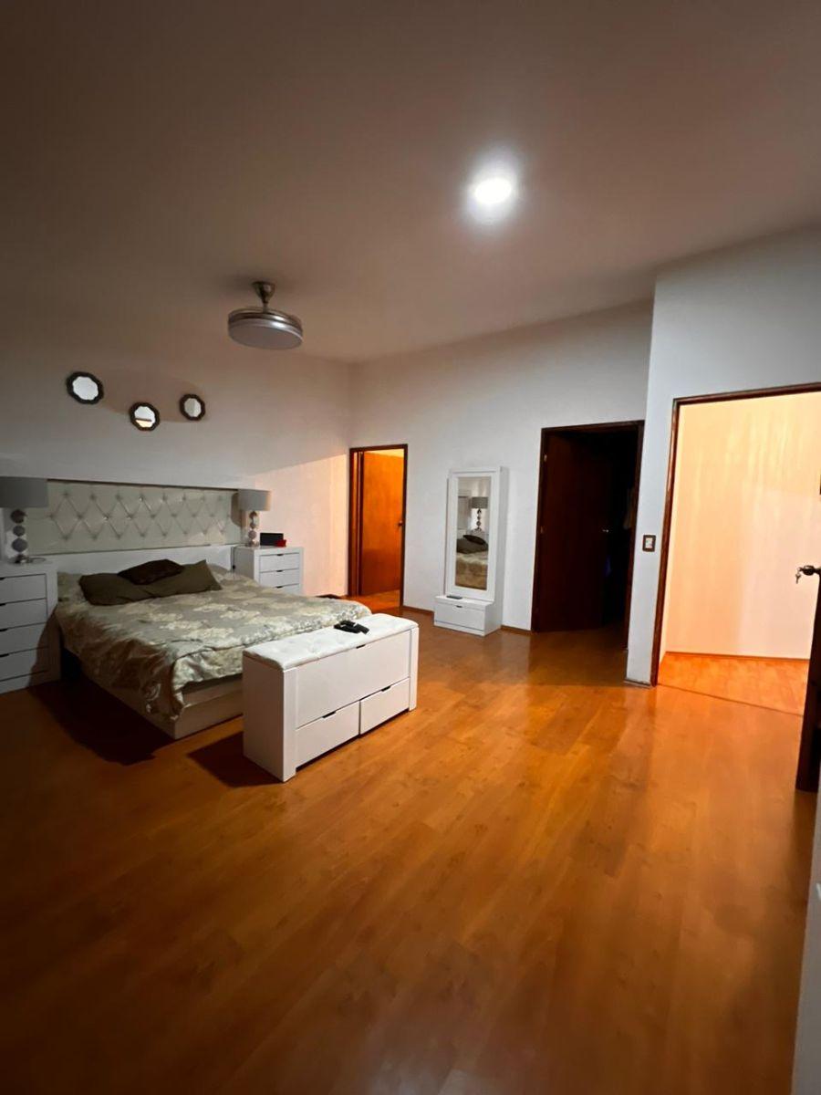 Home in Metric Way