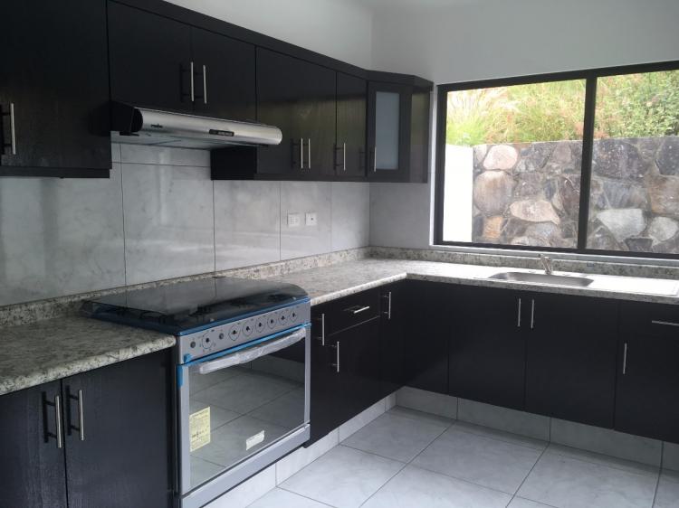 Foto Casa en Venta en PASEO DEL PARQUE TRES MARIAS, Morelia, Michoacan de Ocampo - $ 2.302.000 - CAV214663 - BienesOnLine