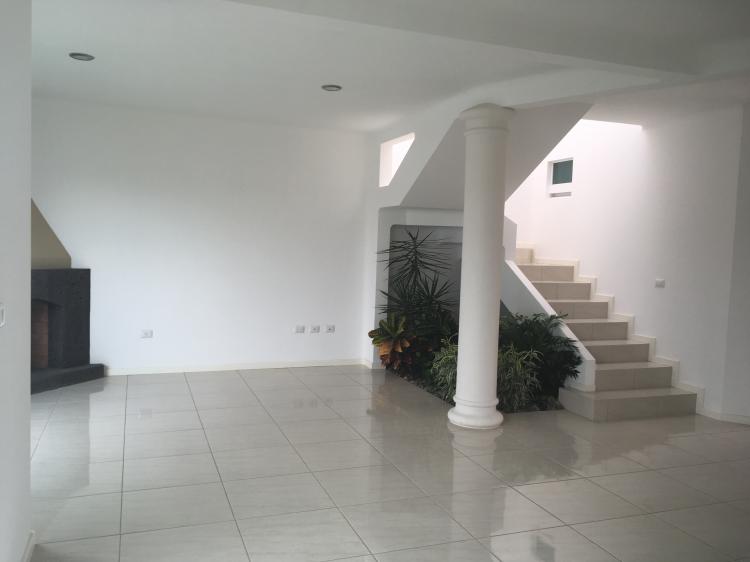 Foto Casa en Venta en PASEO DEL PARQUE TRES MARIAS, Morelia, Michoacan de Ocampo - $ 2.349.000 - CAV214688 - BienesOnLine