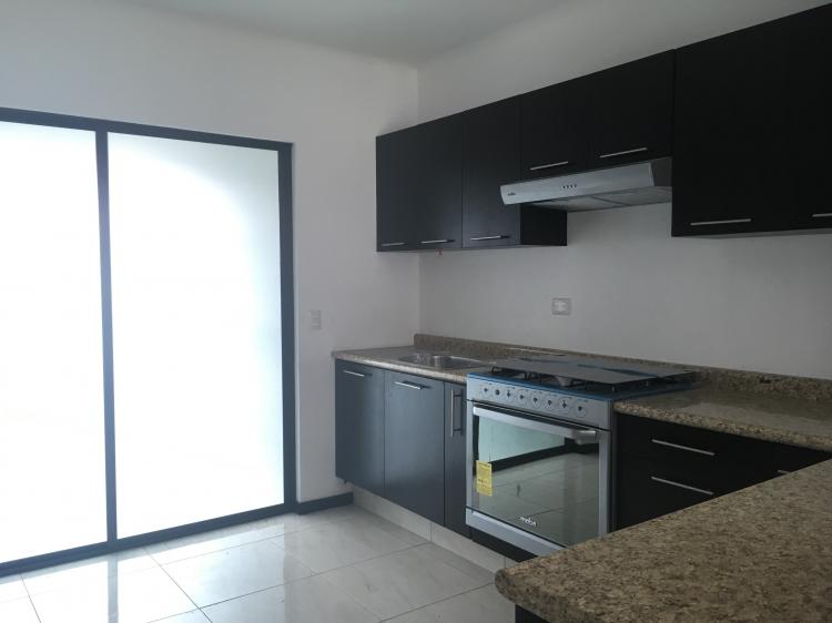 Foto Casa en Venta en Paseo del Parque Tres Marias, Morelia, Michoacan de Ocampo - $ 2.093.000 - CAV214771 - BienesOnLine