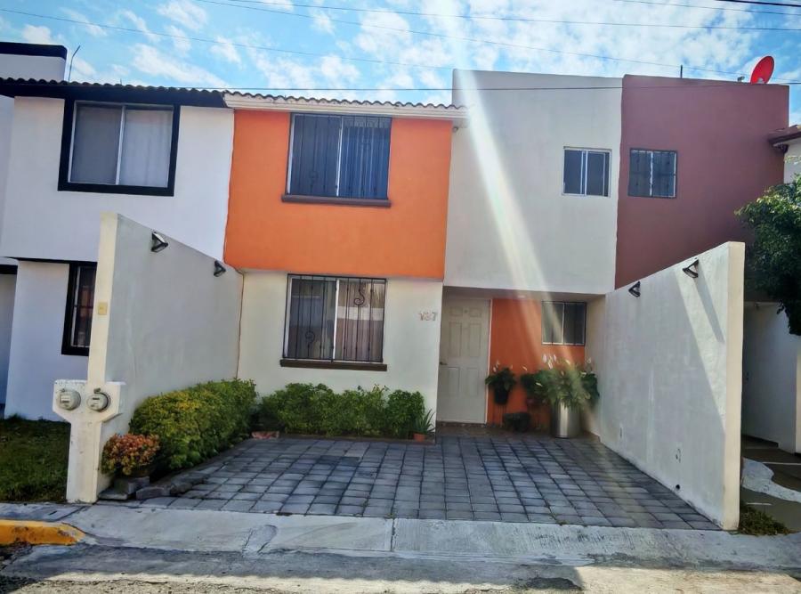Foto Casa en Venta en Paseos del valle, Tarímbaro, Michoacan de Ocampo - $ 1.690.000 - CAV364776 - BienesOnLine