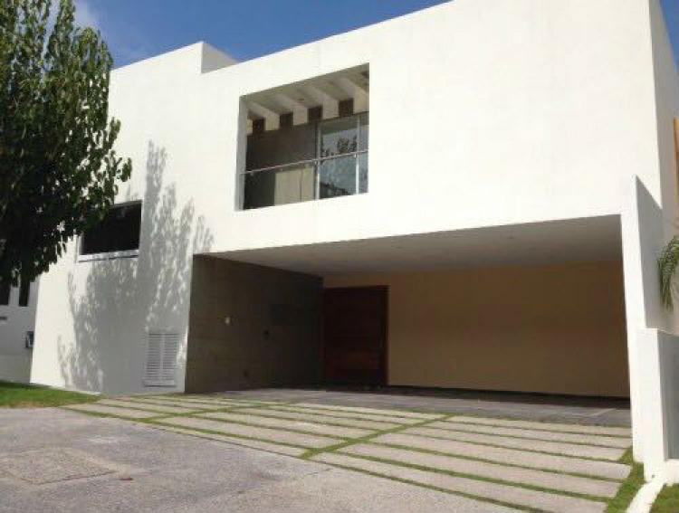 Foto Casa en Venta en PEDREGAL FASE II, San Luis Potos, San Luis Potosi - $ 4.800.000 - CAV153089 - BienesOnLine