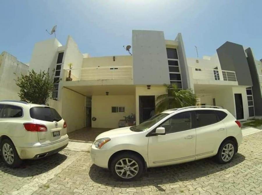 Foto Casa en Venta en Bugambilias, Ciudad del Carmen, Campeche - $ 1.600.000 - CAV255675 - BienesOnLine