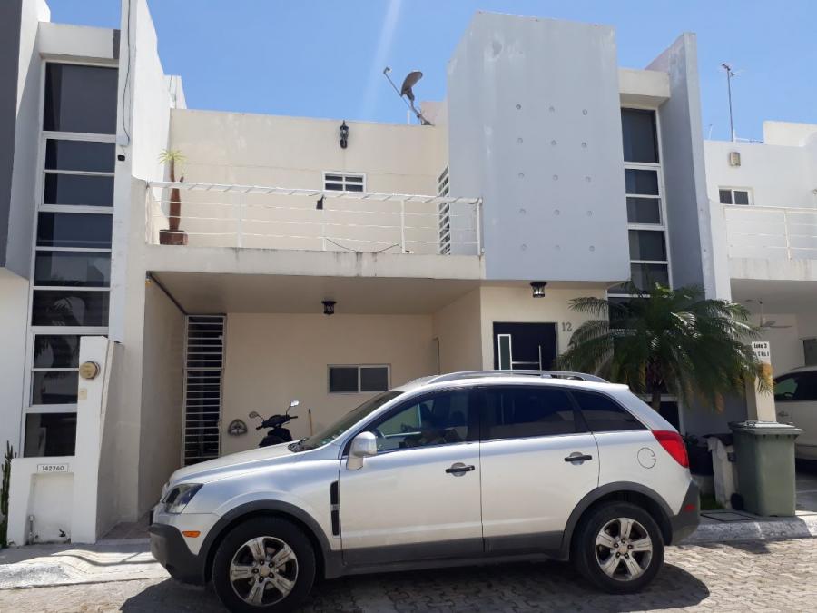 Foto Casa en Venta en Bugambilias, Ciudad del Carmen, Campeche - $ 1.600.000 - CAV256043 - BienesOnLine