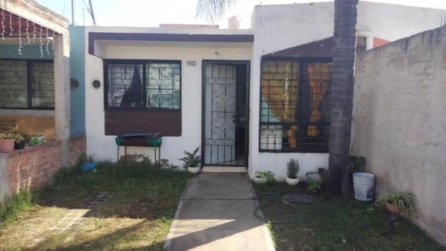 Foto Casa en Venta en SANTA CRUZ DEL VALLE, Tlajomulco de Ziga, Jalisco - $ 1.113.000 - CAV346701 - BienesOnLine