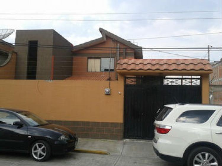 Foto Casa en Venta en NUEVA OXTOTITLAN, Toluca de Lerdo, Mexico - $ 1.500.000 - CAV142946 - BienesOnLine