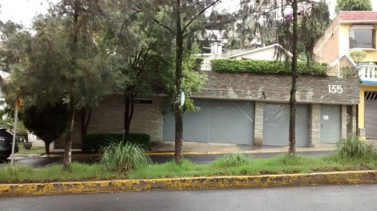 Foto Casa en Venta en PASEOS DEL BOSQUE, Naucalpan de Jurez, Mexico - $ 5.500.000 - CAV136046 - BienesOnLine