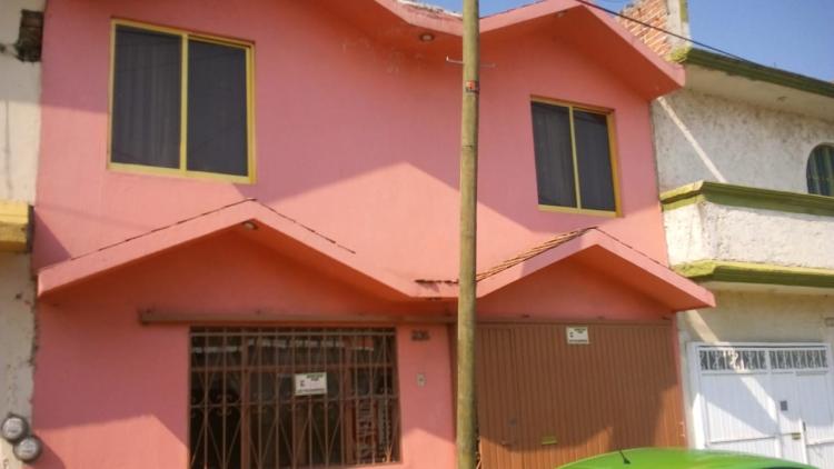 Foto Casa en Venta en Valle del Sol, Irapuato, Guanajuato - $ 1.100.000 - CAV234414 - BienesOnLine