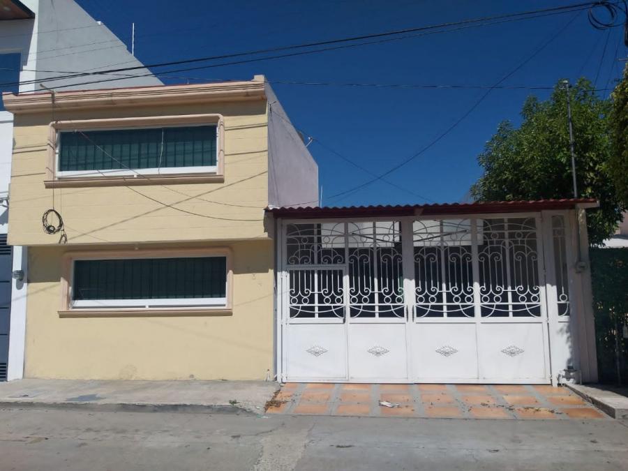 Foto Casa en Venta en Los Eucaliptos, Irapuato, Guanajuato - $ 2.500.000 - CAV59845 - BienesOnLine