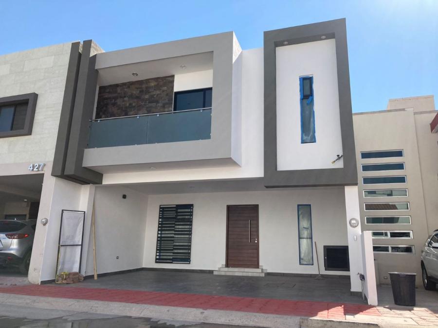 Foto Casa en Venta en Residencial Trento, Irapuato, Guanajuato - $ 3.750.000 - CAV89305 - BienesOnLine