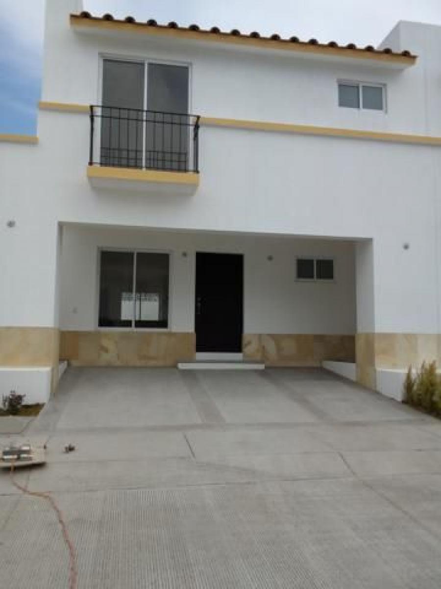 Foto Casa en Venta en Fraccionamiento Montalva, Irapuato, Guanajuato - $ 2.900.000 - CAV65544 - BienesOnLine