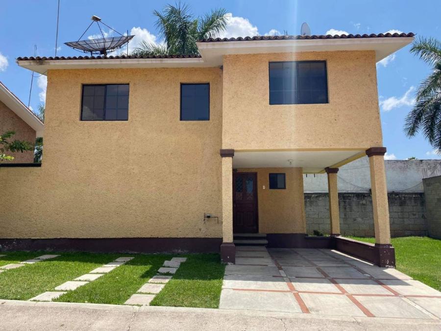 Foto Casa en Venta en Fraccionamiento Villas de Irapuato, Irapuato, Guanajuato - $ 3.300.000 - CAV185005 - BienesOnLine