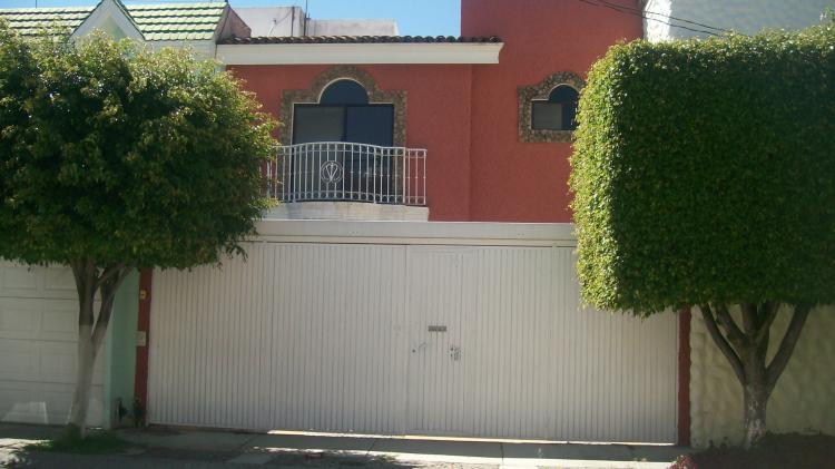 Foto Casa en Venta en JARDINES DE LA PATRIA, Zapopan, Jalisco - $ 2.800.000 - CAV81405 - BienesOnLine