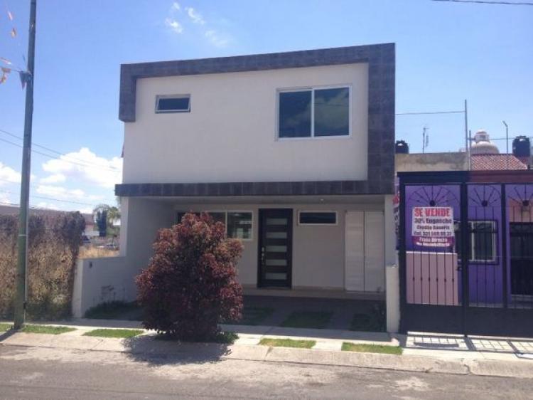 Foto Casa en Venta en Girasoles Acueducto, Zapopan, Jalisco - $ 1.650.000 - CAV98650 - BienesOnLine