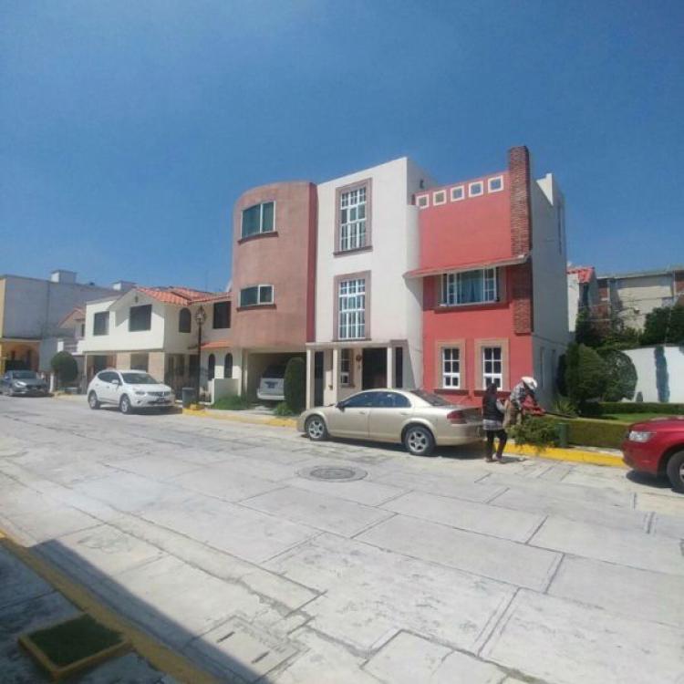 Foto Casa en Venta en LEONA VICARIO, Metepec, Mexico - $ 4.600.000 - CAV185948 - BienesOnLine