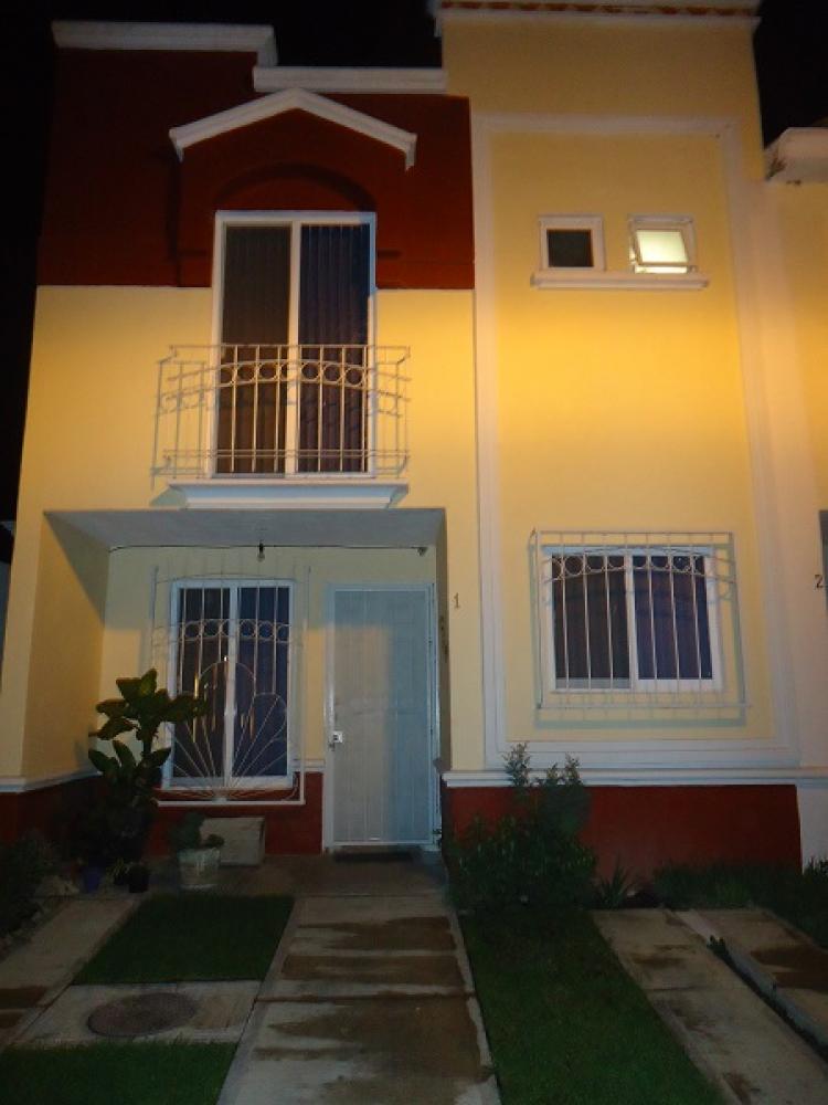 Foto Casa en Venta en Fracc. Real del Valle, Tlajomulco de Ziga, Jalisco - $ 750.000 - CAV87829 - BienesOnLine