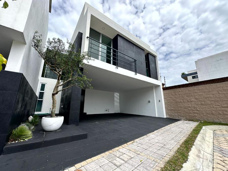 Home in Metric Way