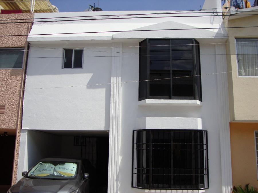 Foto Casa en Venta en Real de San Javier, Metepec, Mexico - $ 1.950.000 - CAV267306 - BienesOnLine