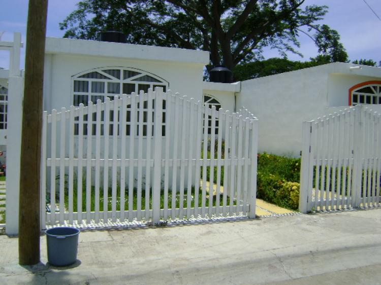 Foto Casa en Venta en LA PUERTA, Ixtapa Zihuatanejo, Guerrero - $ 650.000 - CAV8343 - BienesOnLine