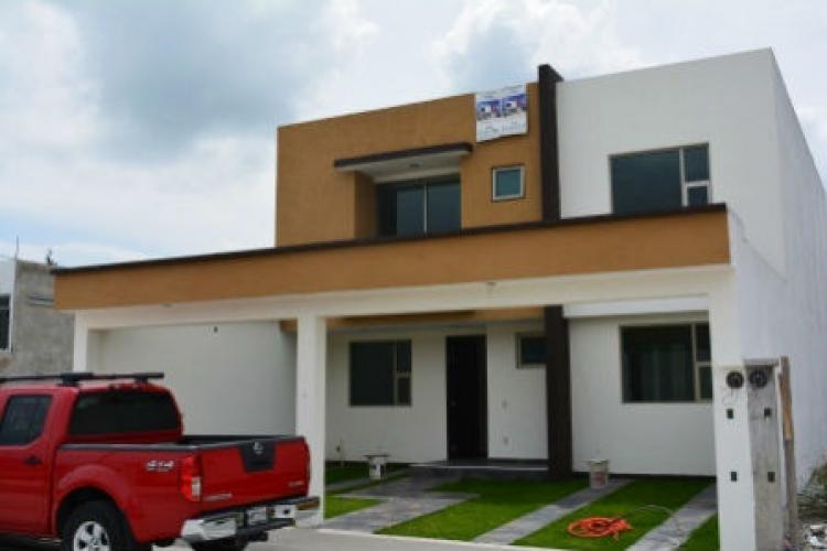 Foto Casa en Venta en Fracc, Residencial Zinacantepec, Toluca de Lerdo, Mexico - $ 2.150.000 - CAV102797 - BienesOnLine