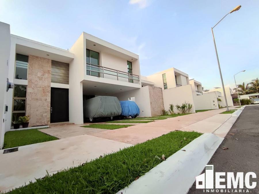 Foto Casa en Venta en Conkal, Yucatan - $ 3.000.000 - CAV299098 - BienesOnLine