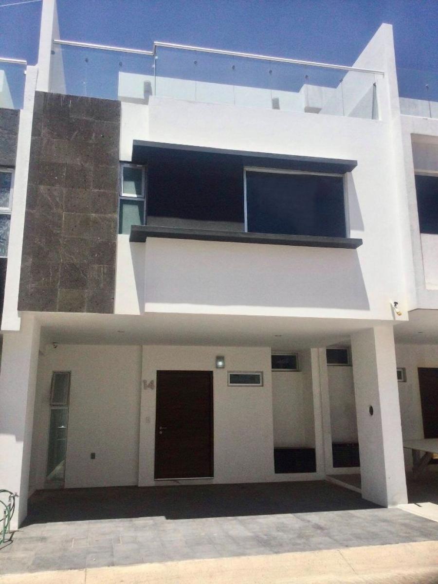 Foto Casa en Venta en LA CIMA DE ZAPOPAN, Zapopan, Jalisco - $ 4.150.000 - CAV328235 - BienesOnLine