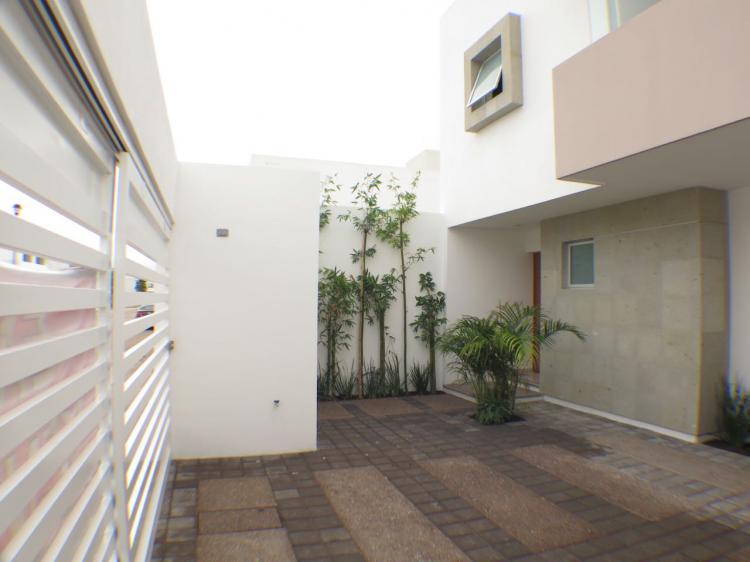 Home in Metric Way