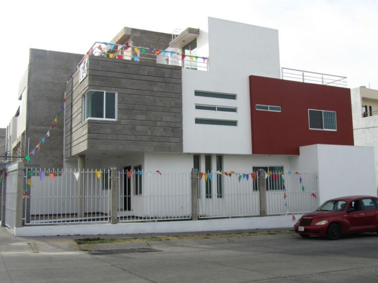 Foto Casa en Venta en Mirador del Tesoro, Tlaquepaque, Jalisco - $ 2.850.000 - CAV160191 - BienesOnLine