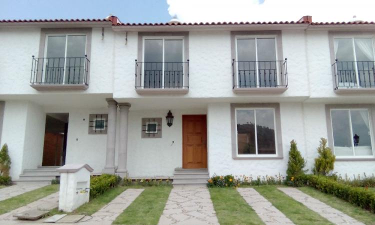 Foto Casa en Venta en SANTIAGO TLAXOMULCO, Toluca de Lerdo, Mexico - $ 1.725.000 - CAV171940 - BienesOnLine